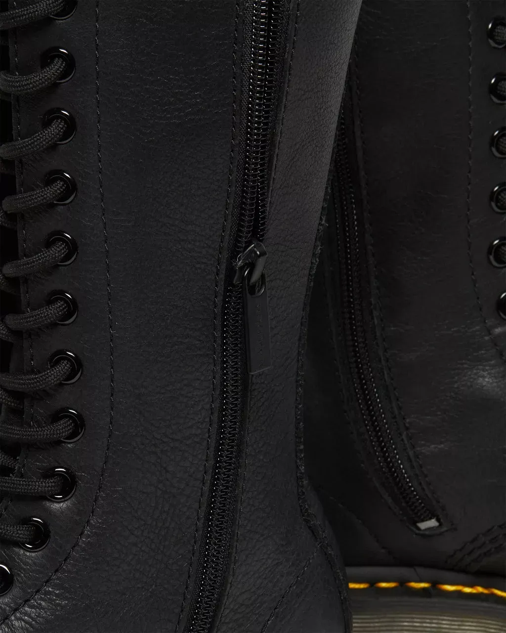 1B99 Virginina Leather High Boots