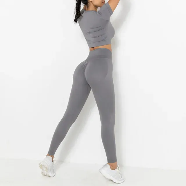 2-Piece Summer Seamless Yoga Set for Women - Short Sleeve Crop Top and High Waist Booty Leggings