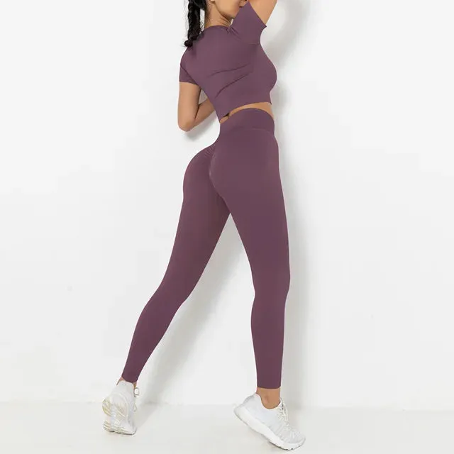 2-Piece Summer Seamless Yoga Set for Women - Short Sleeve Crop Top and High Waist Booty Leggings