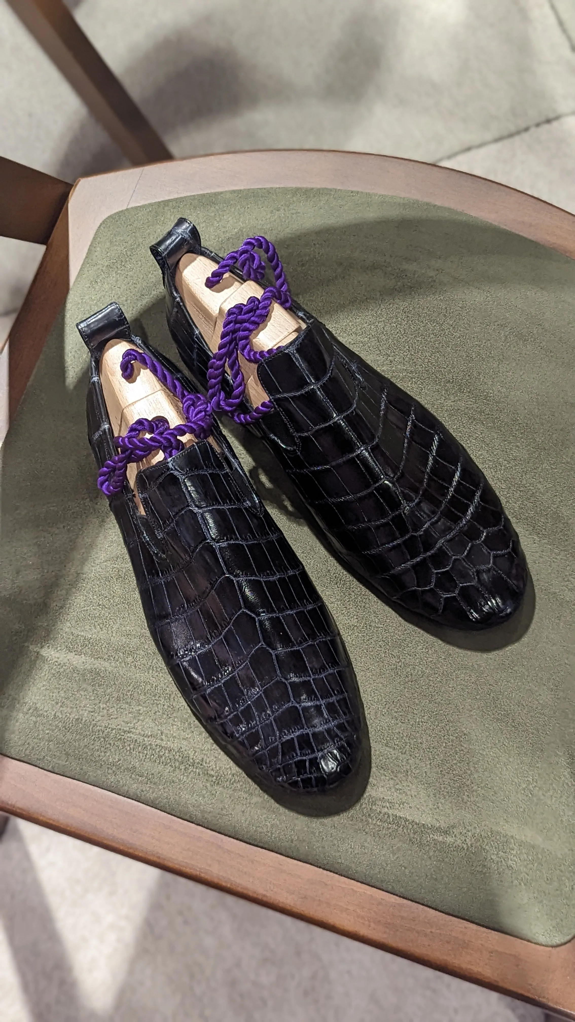 Ascot Tate - Black Crocodile