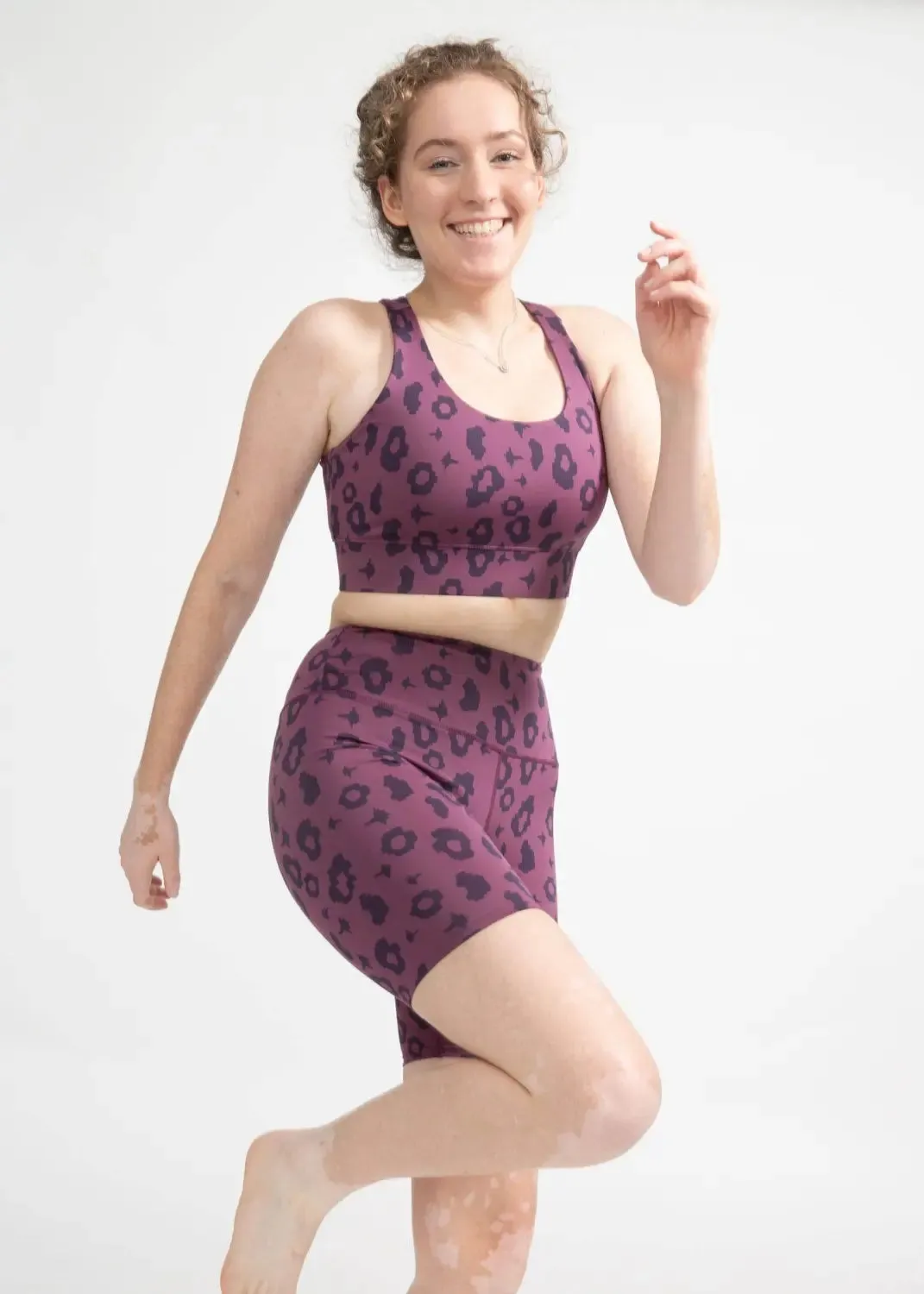 Bike Shorts in Lila Leopard
