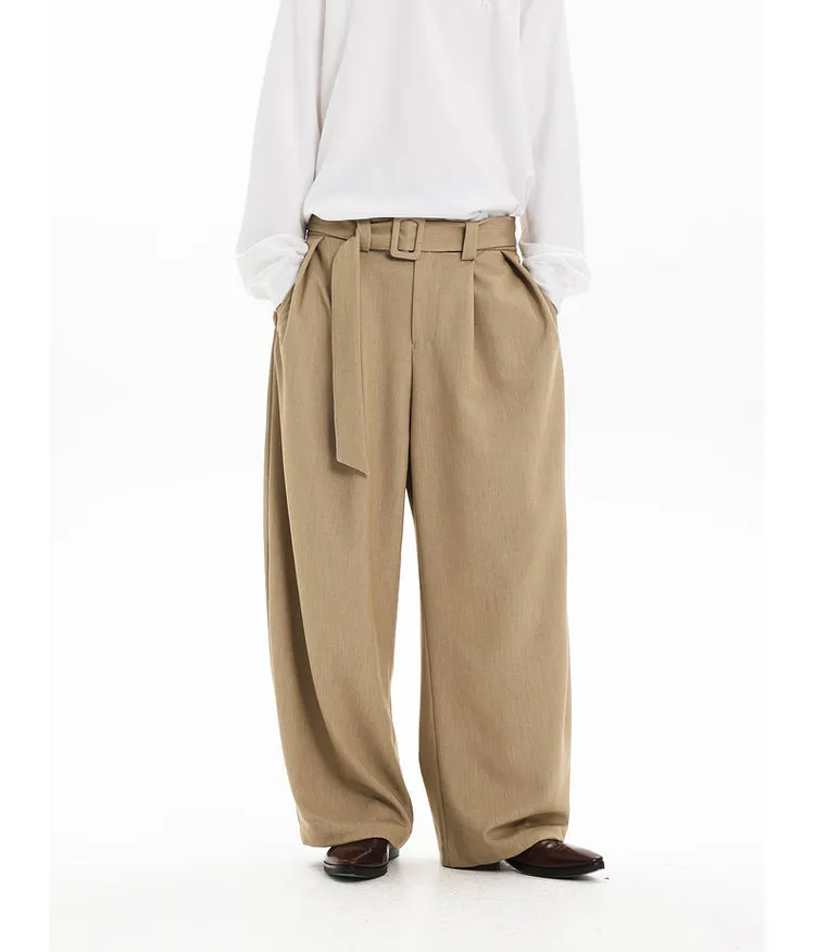 Casual pants with belt