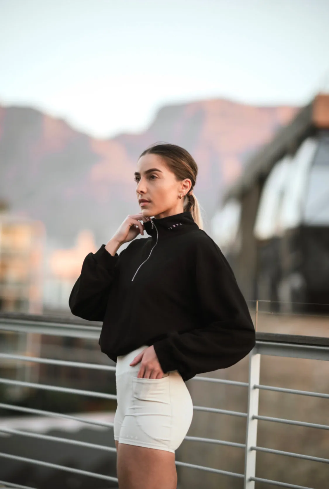 Collar Jacket in black