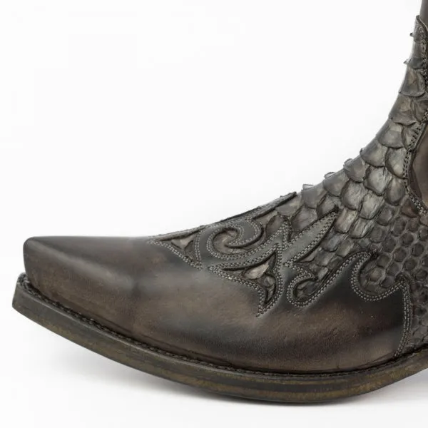Cowboy Boots or Ankle Boots for Women and Men, Handcrafted, Dark Brown, Urban and Exotic 2500