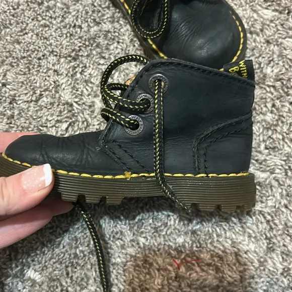 Dr. Martens Soft Leather Baby Toddler Boots Size 6