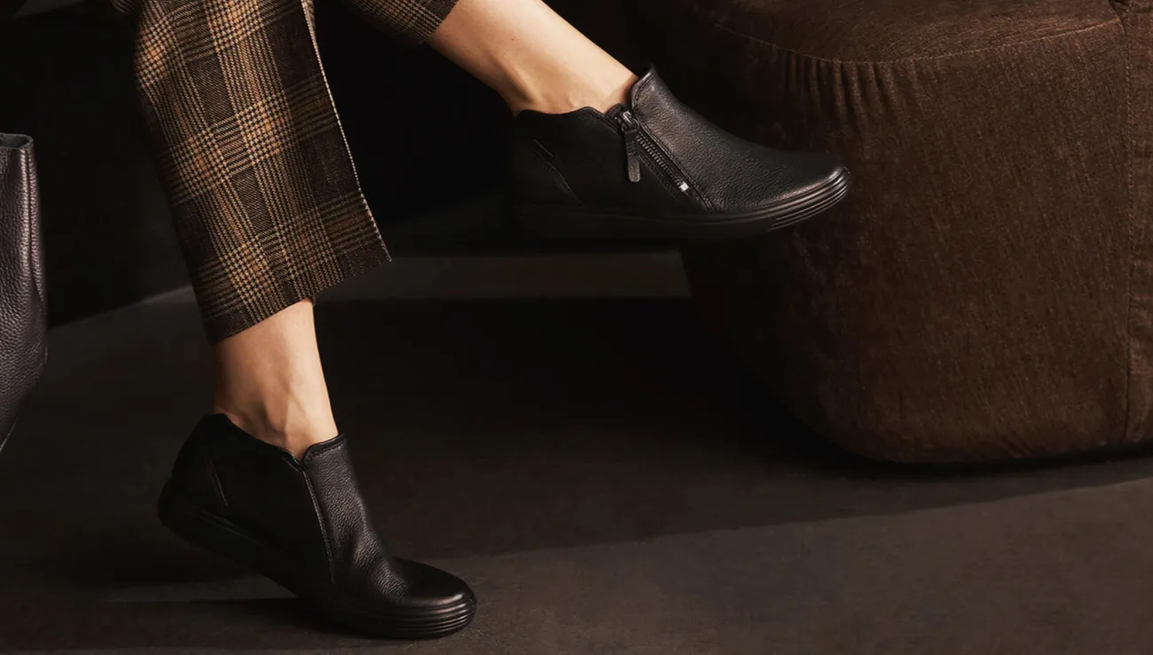 ECCO Women's SOft 7 Low Bootie