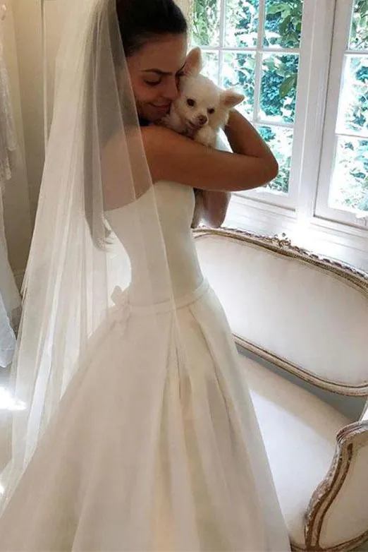 Elegant A Line Strapless Sleeveless White Wedding Dresses with Pockets Bowknot OHD105