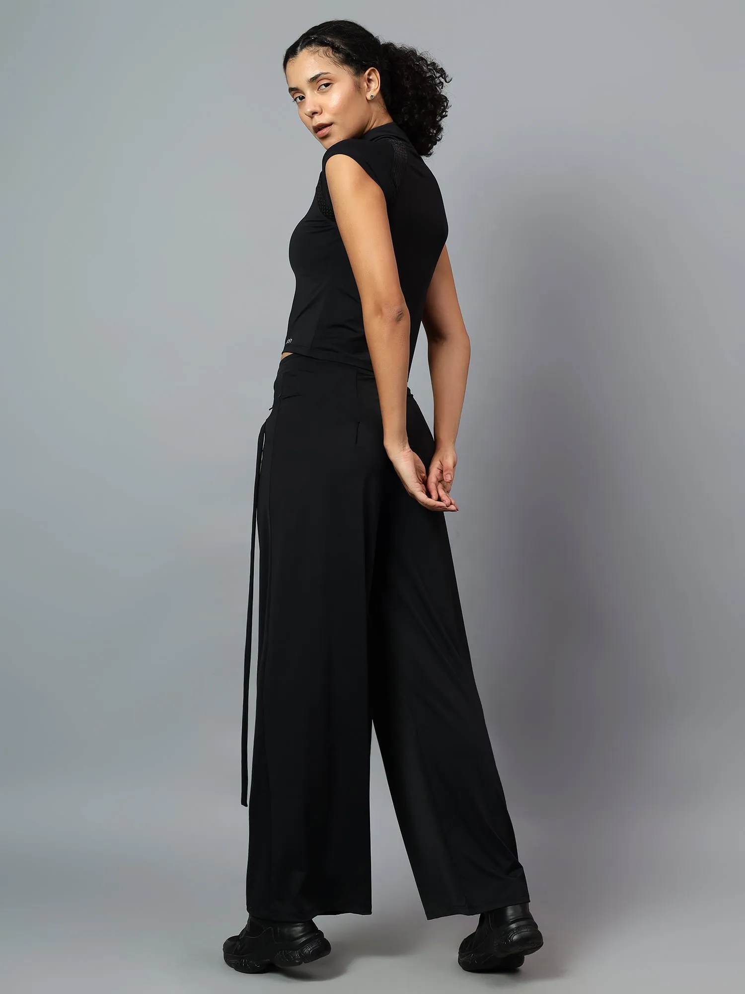Fitkin Women Black Free Style Yoga Top Pants Co-ord Set