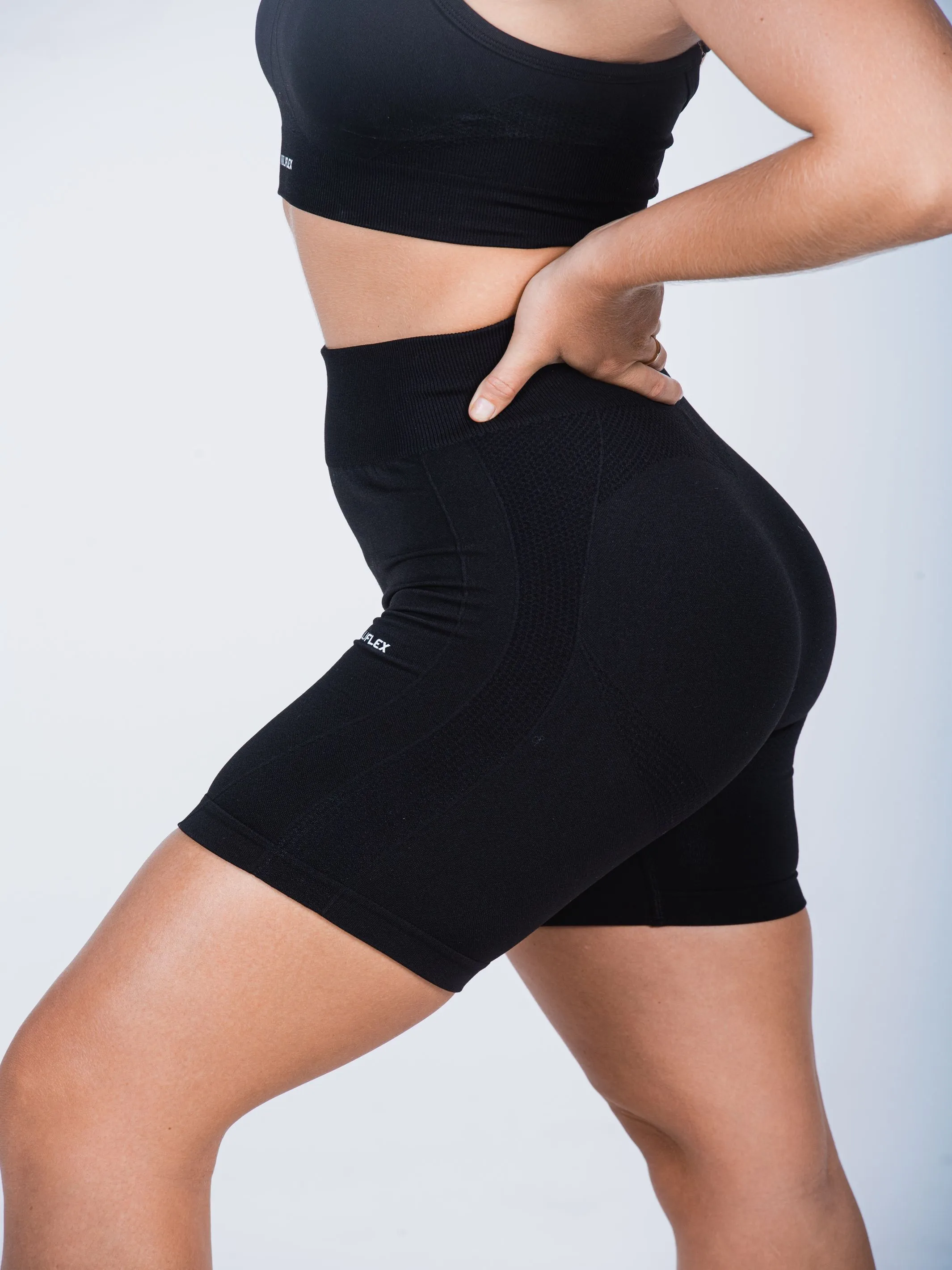 Flex Seamless Cycling Shorts - Raven
