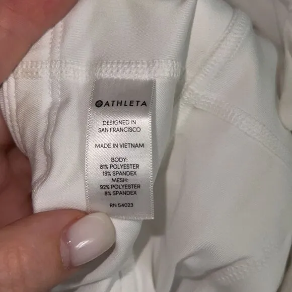 ✨ HP✨Athleta White Volley Skirt ✨