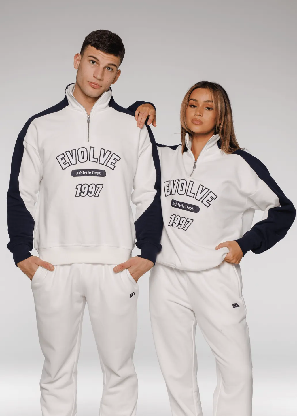 Iconic Retro ¼ Zip - White-Navy