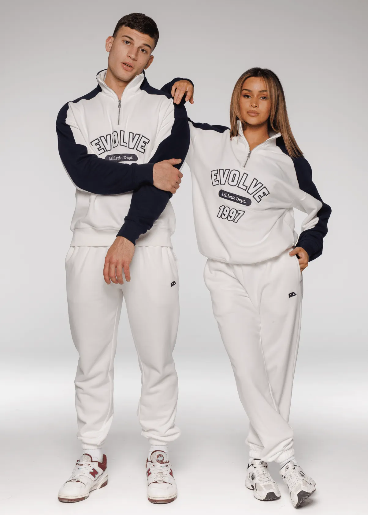 Iconic Retro ¼ Zip - White-Navy