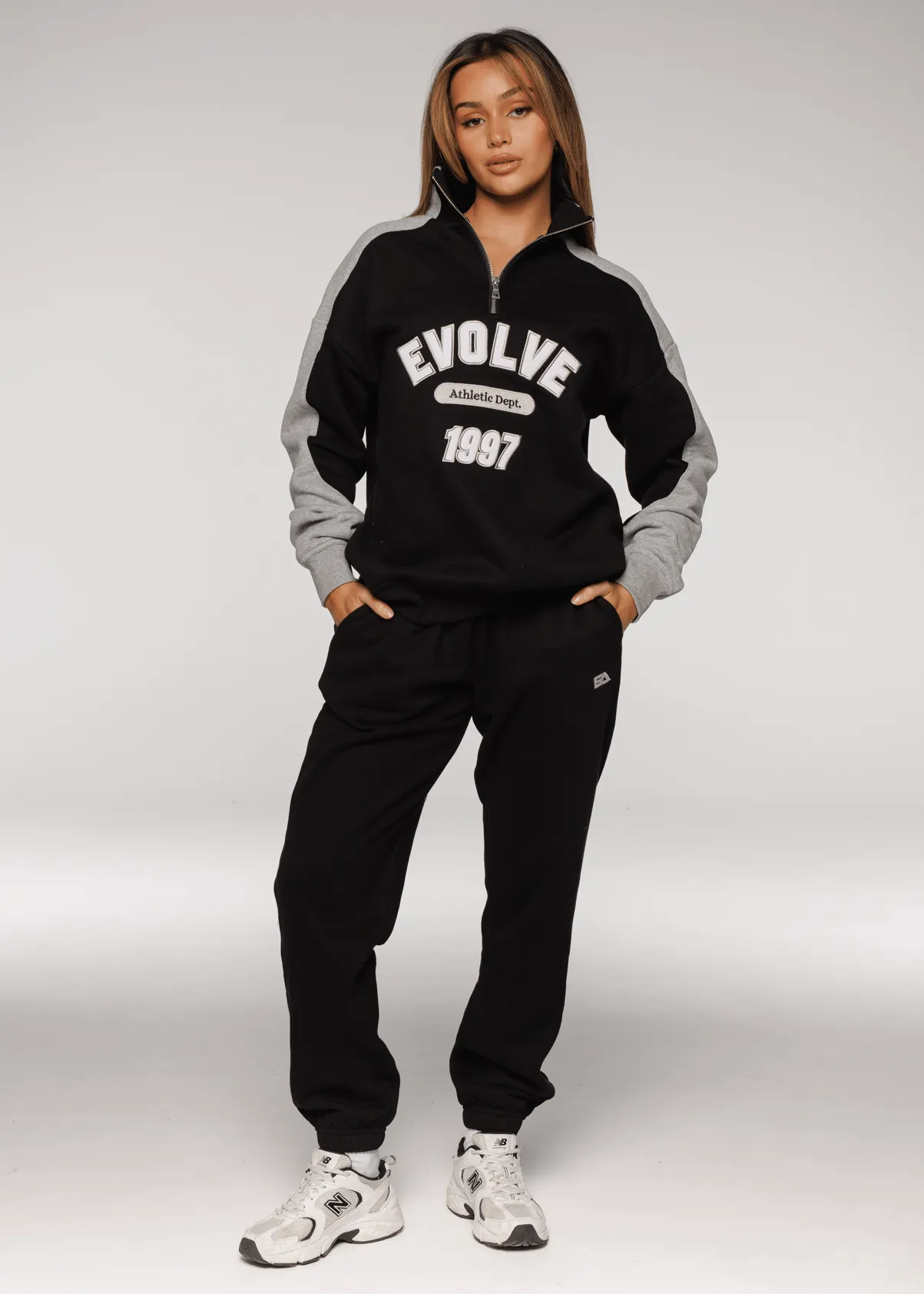 Iconic Trackpants - Black