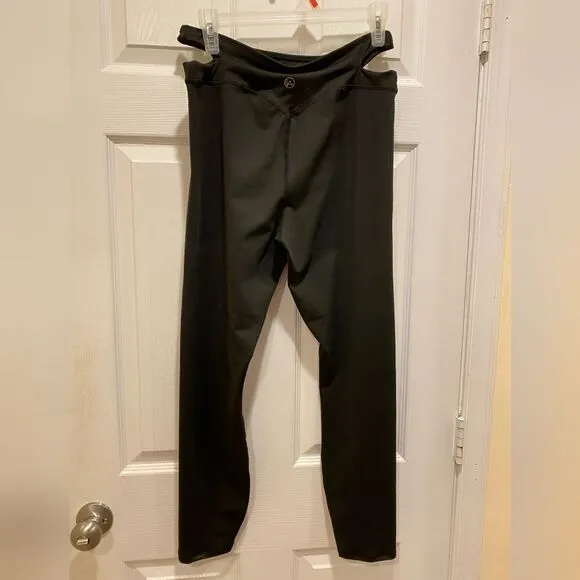 LA IMAGE  Black Top &amp; Bottom workout set, sz L, Women's, black NWOT.
