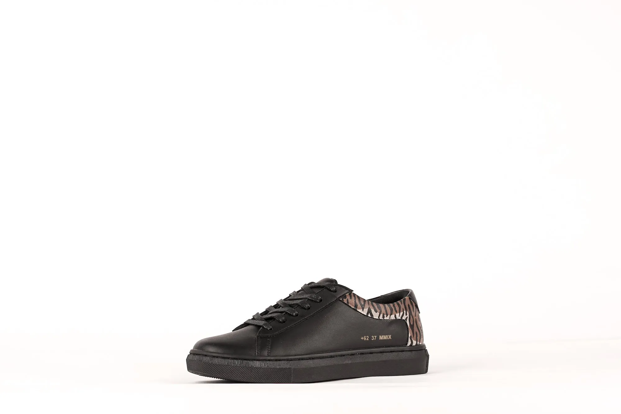 LAH-01 x DEBBY DBAY | TIGER BLACK | WOMEN [LIMITED EDITION]