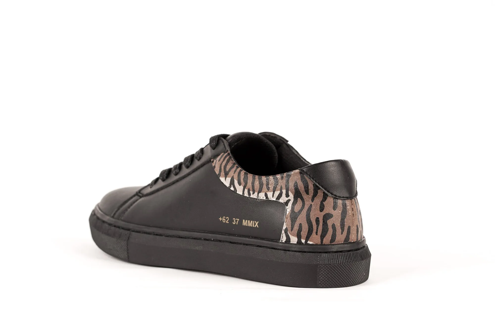 LAH-01 x DEBBY DBAY | TIGER BLACK | WOMEN [LIMITED EDITION]