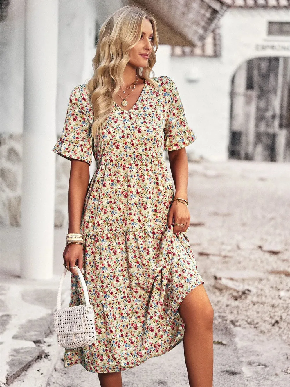 Layla™ - Chic V-Neck Floral Dress