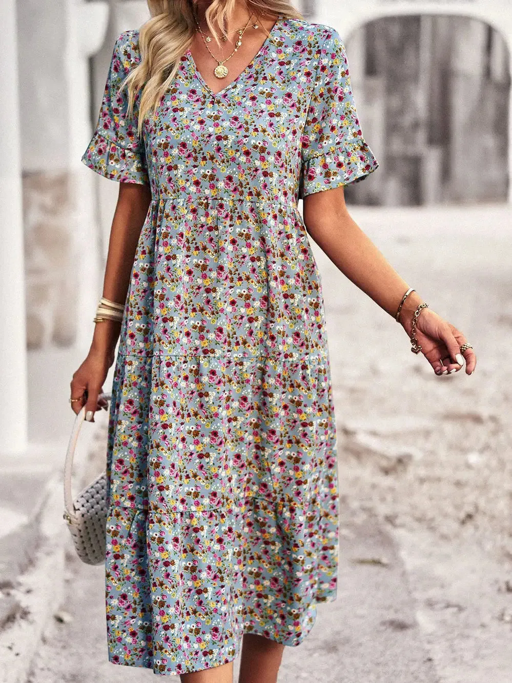 Layla™ - Chic V-Neck Floral Dress