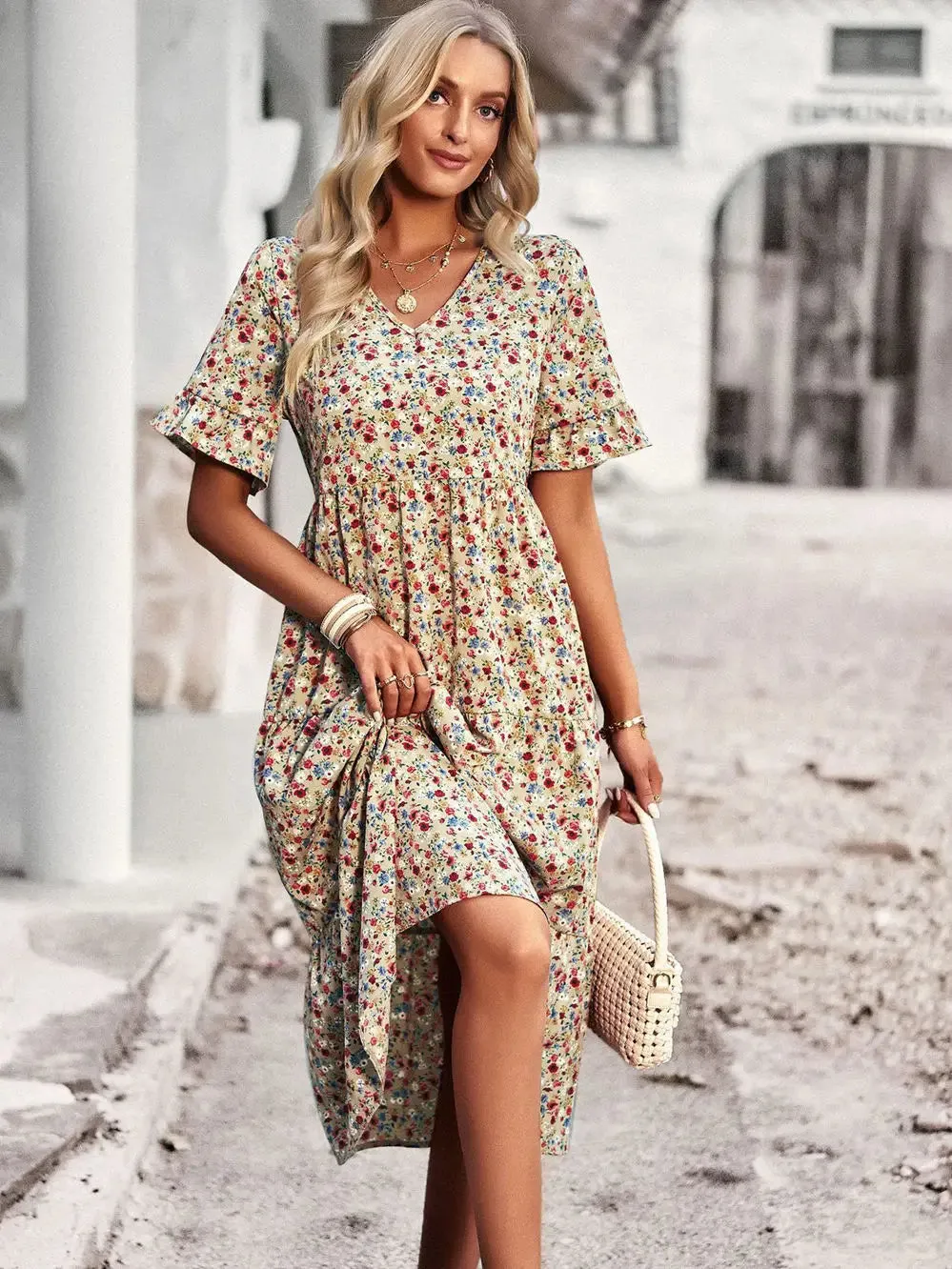 Layla™ - Chic V-Neck Floral Dress