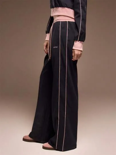 Low Rise Drawstring Contrast Piping "Musera" Print Straight Leg Jogger