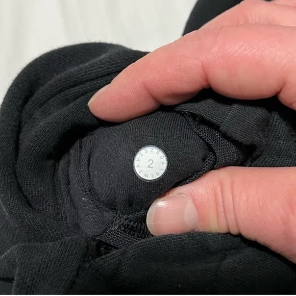 Lululemon Forever Warm 1/4 Zip Quilted Pullover Black size 2