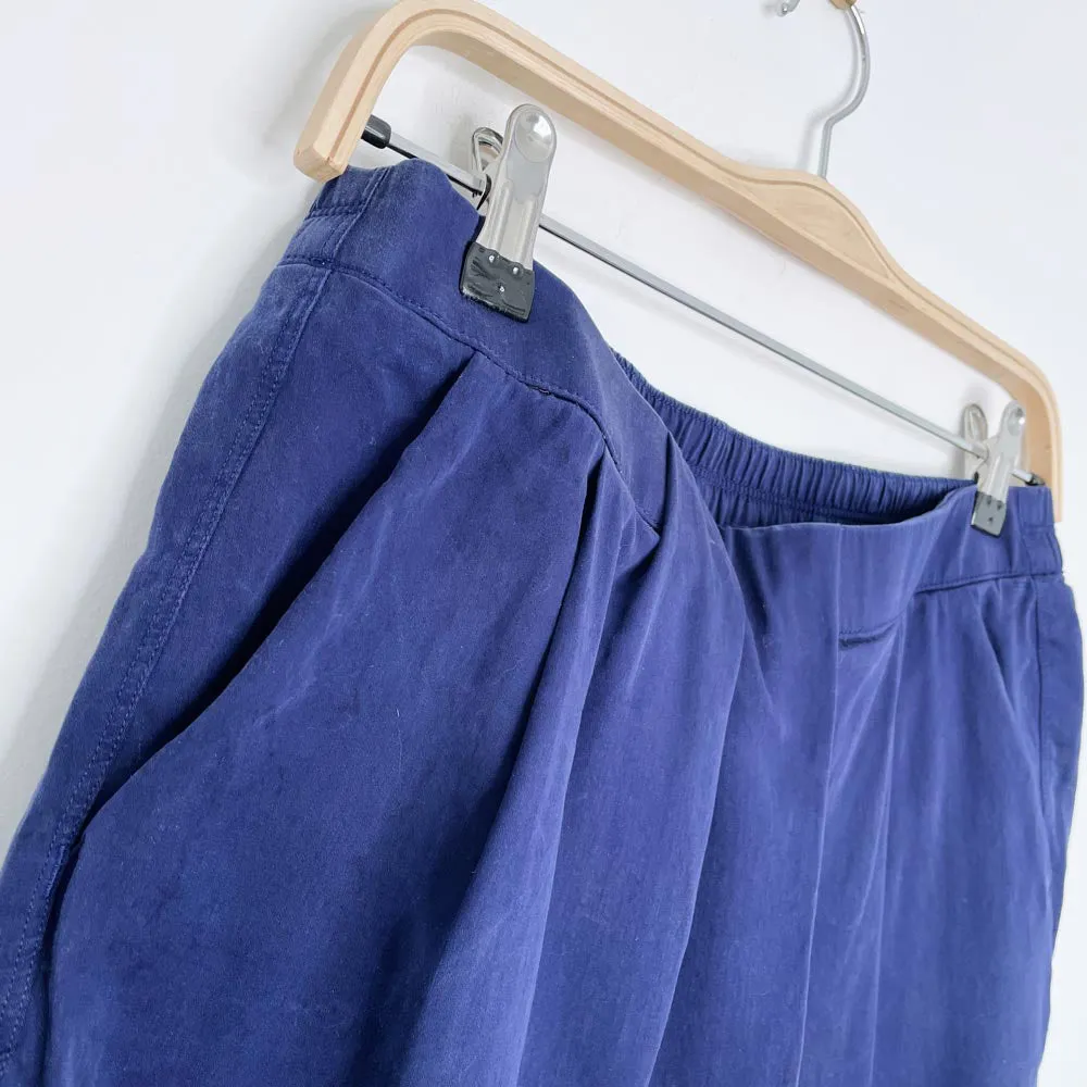 lululemon keepsake pleated tencel shorts