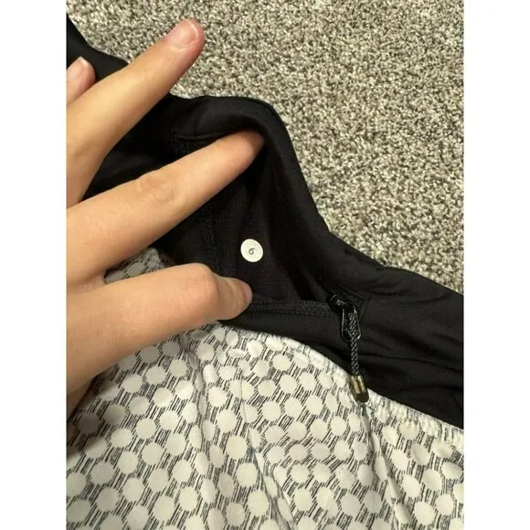 Lululemon Pace Rival Skirt II *4-way Stretch Dottie Eyelet White Black Sz 6 EUC