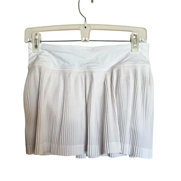 lululemon Pleat to Street Running Skirt Womens 4 White Sweat Wicking Activewear
