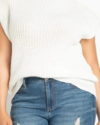 Luna Strong Shoulder Turtleneck | Soft White