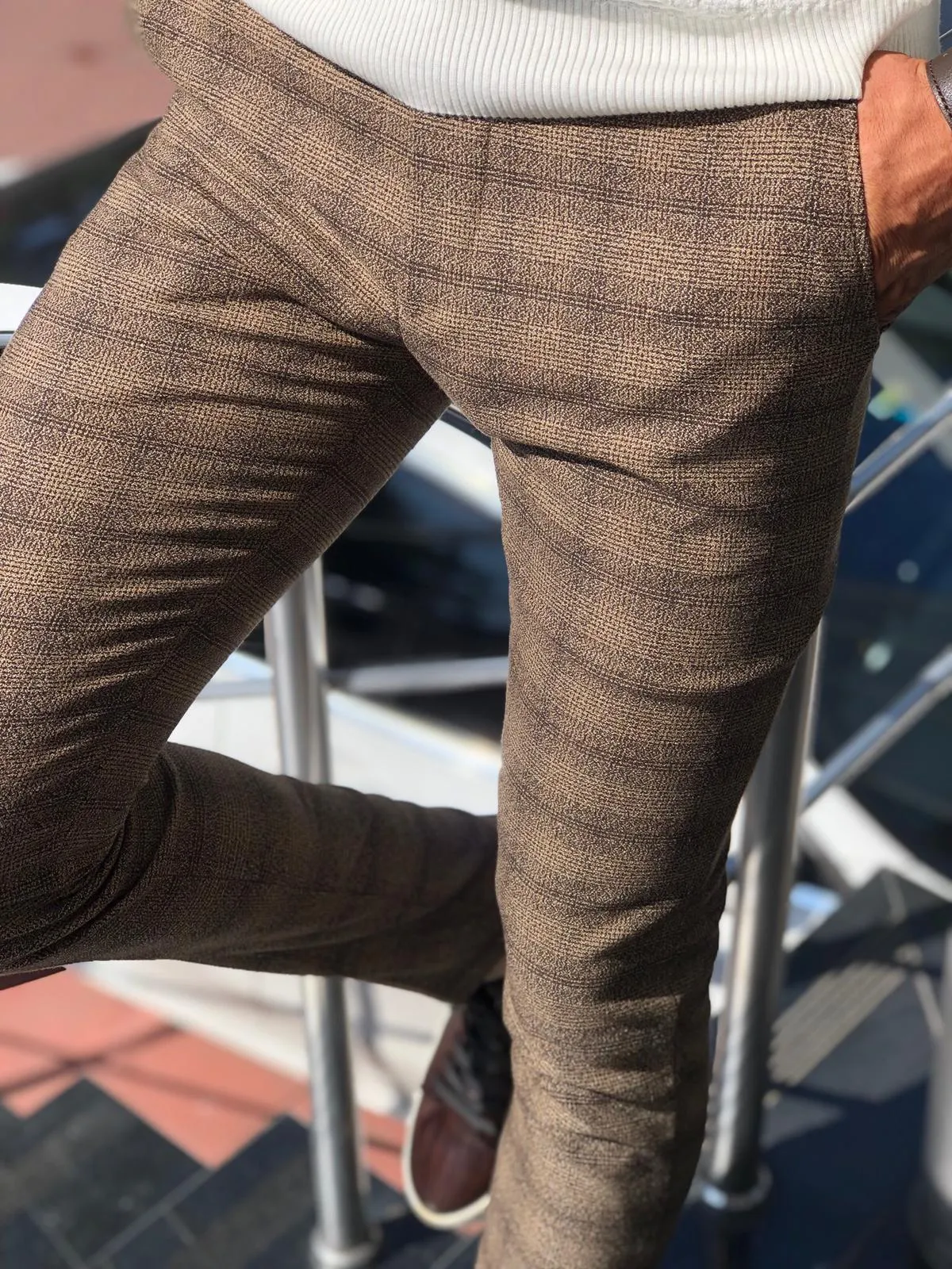 Malacan Slim-fit Pants in Brown