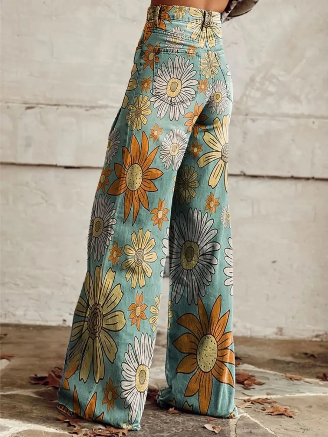 Mika | Vintage  Floral Happiness