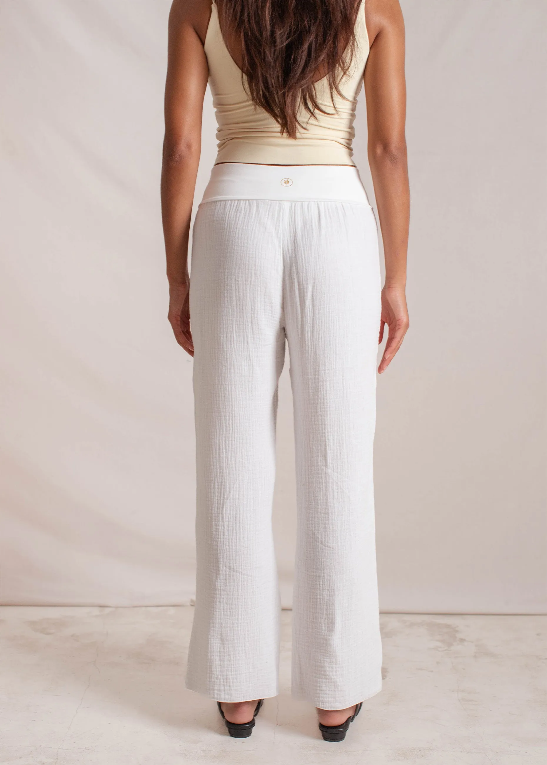 Mökki Pants Off White