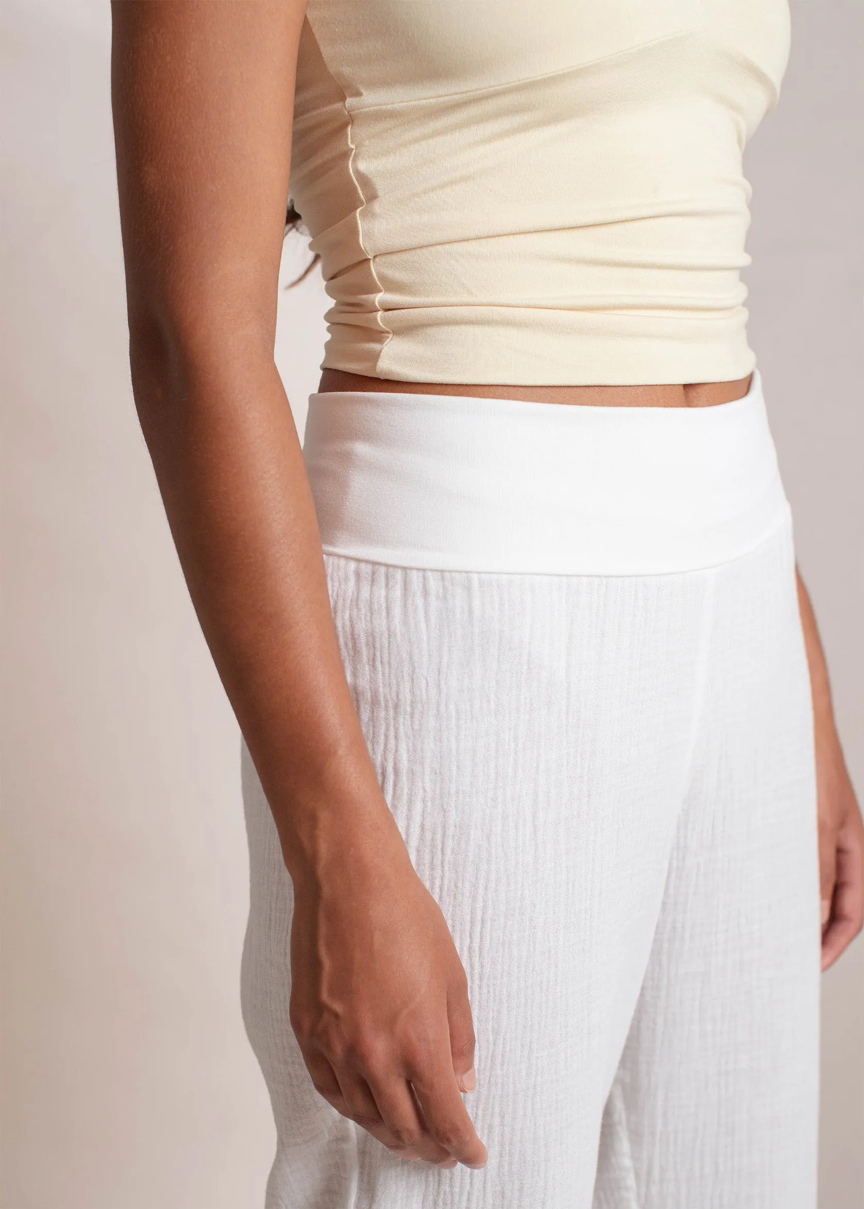 Mökki Pants Off White
