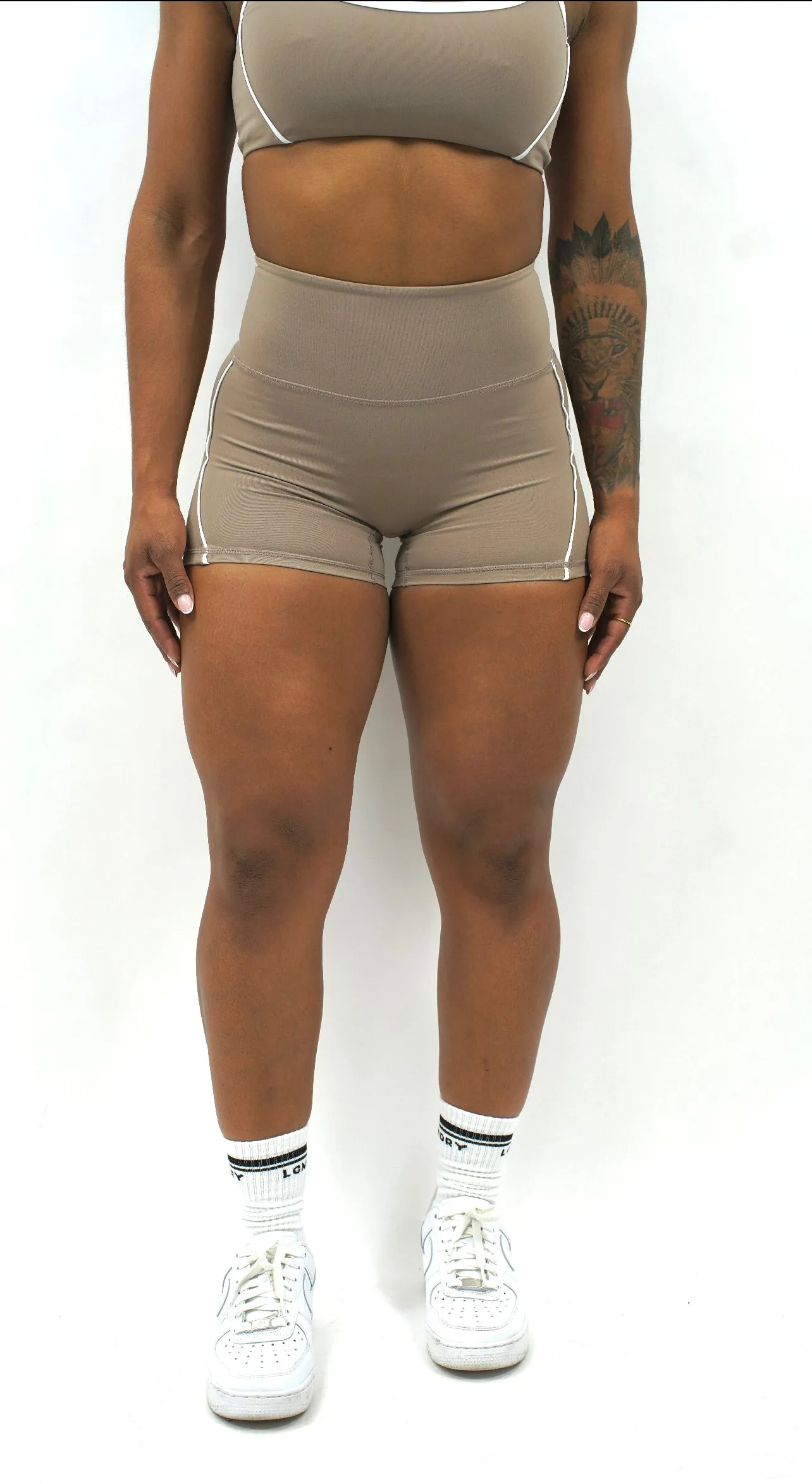 OUTLINE MOTION SHORT