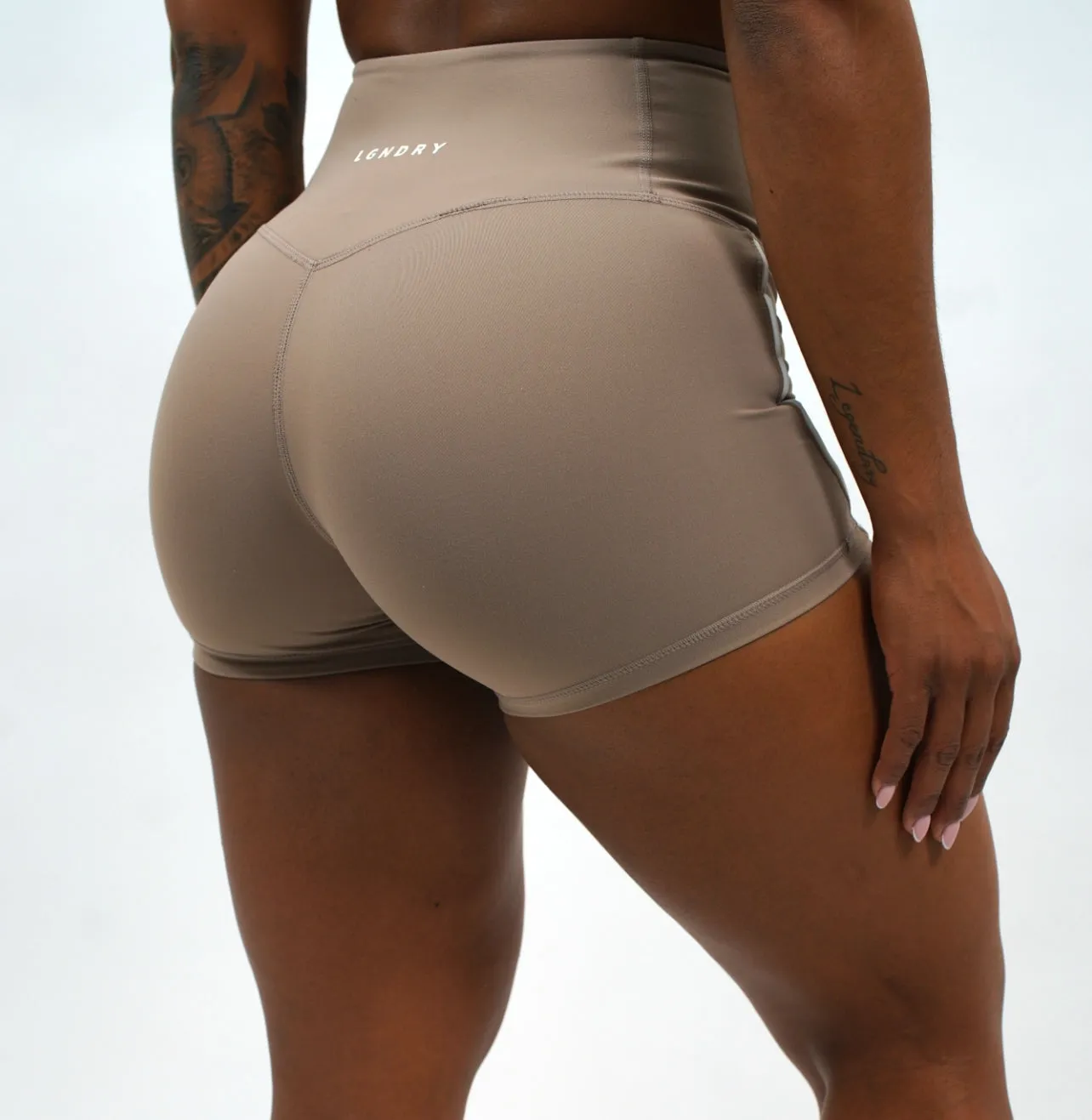 OUTLINE MOTION SHORT