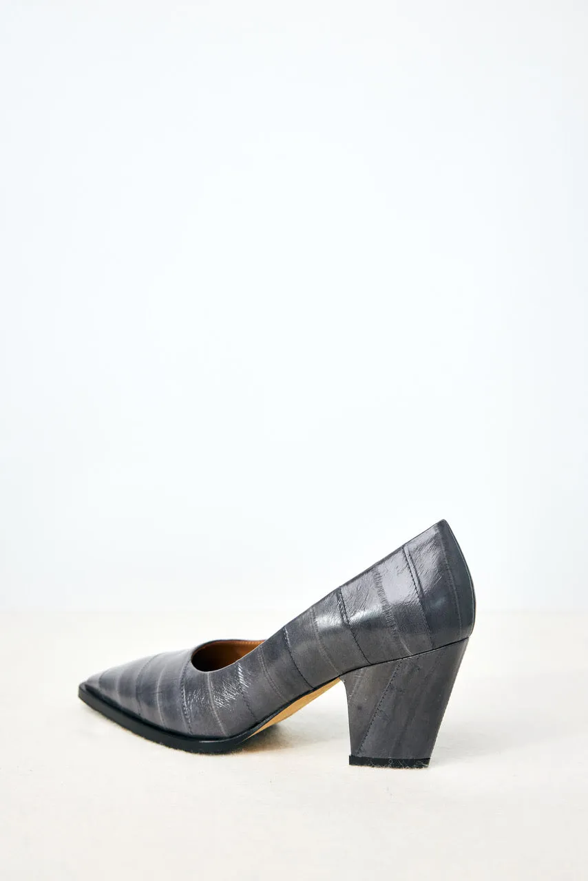 Pam Pump in Grey Eel