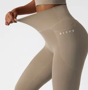 Performance meet Active Elegance Tights in Beige
