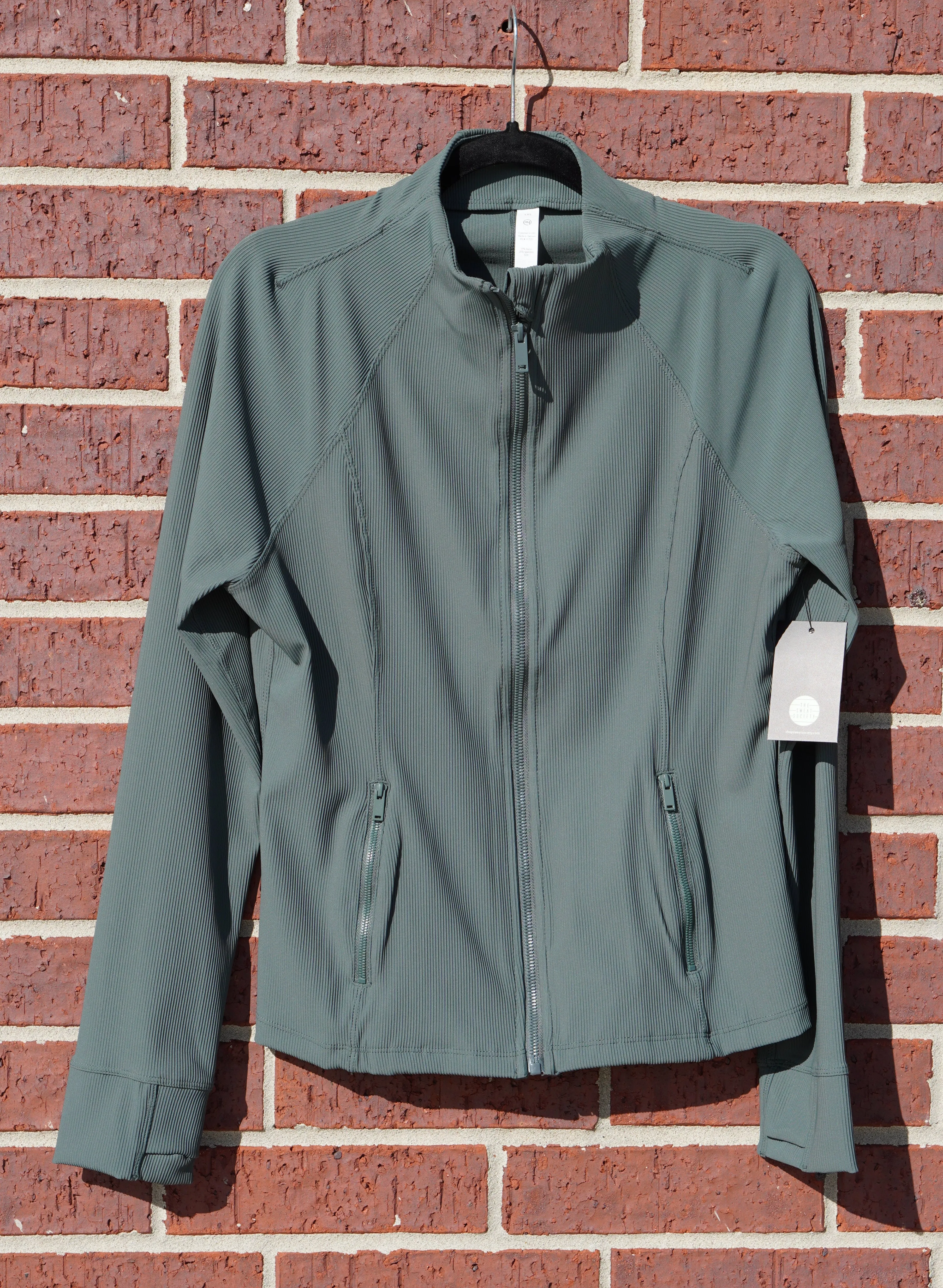 Plus Size Ribbed Active Jacket