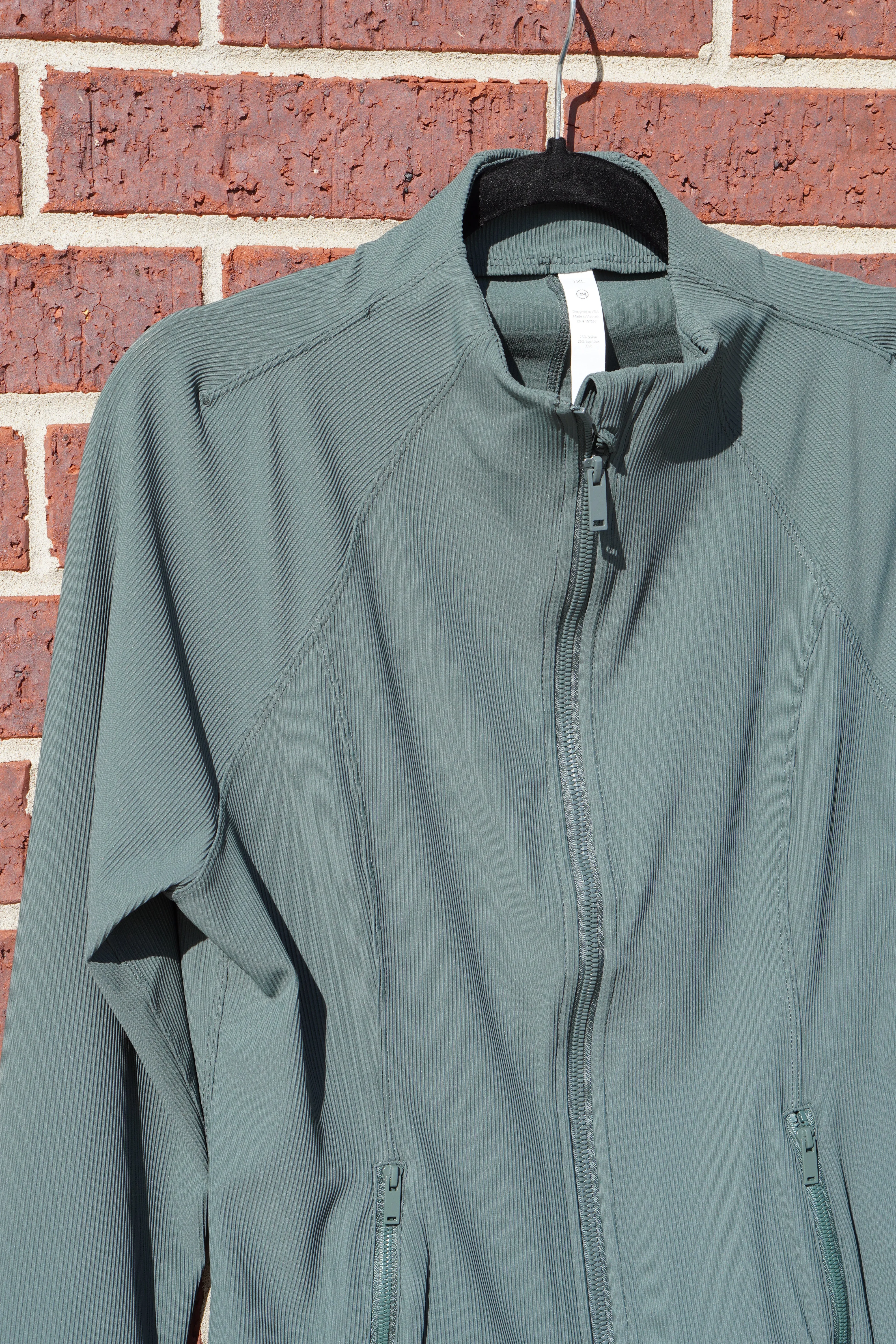 Plus Size Ribbed Active Jacket