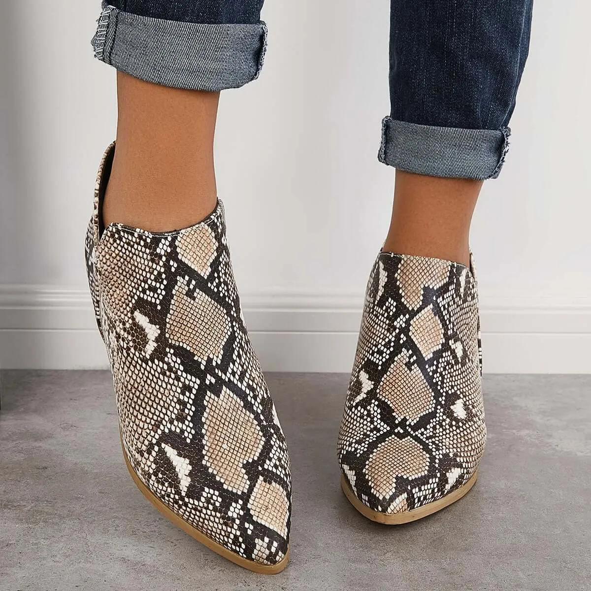 Relaxed and supportive orthopedic Boots