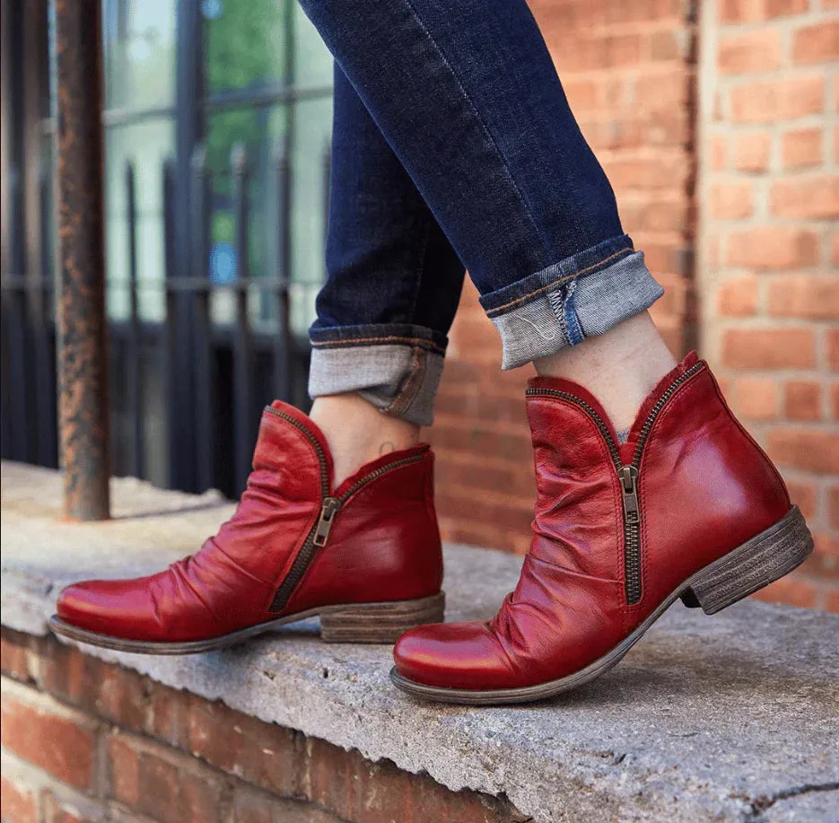 Relaxed and supportive orthopedic Boots