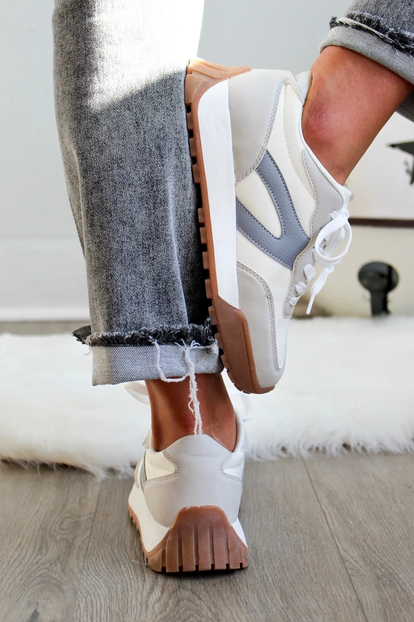 Run Off Retro Sneakers • Grey Multi
