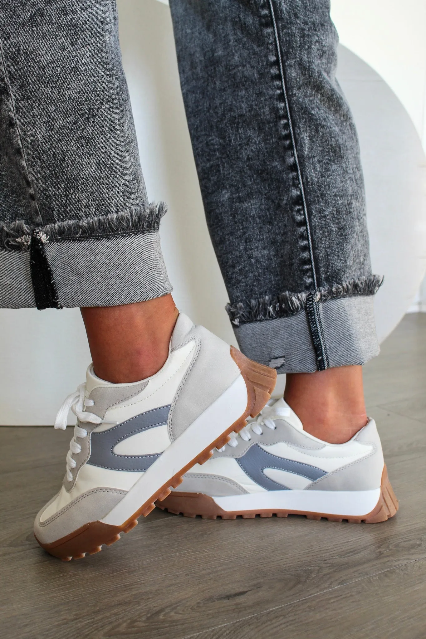 Run Off Retro Sneakers • Grey Multi