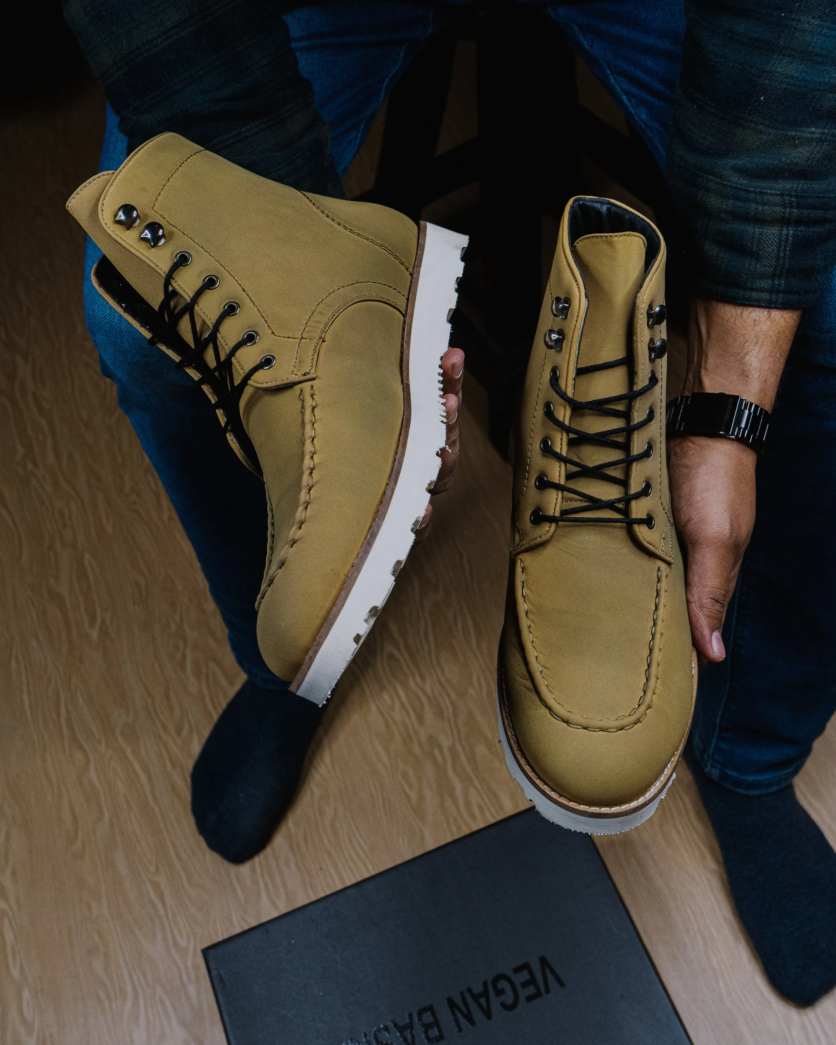 Sentinel Tan Boots