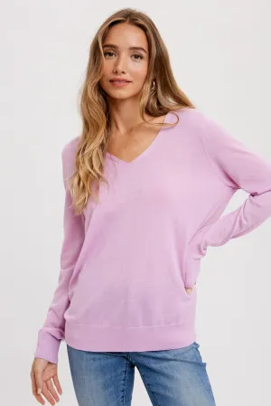 SMALL - Classic VNeck Pullover in Lilac