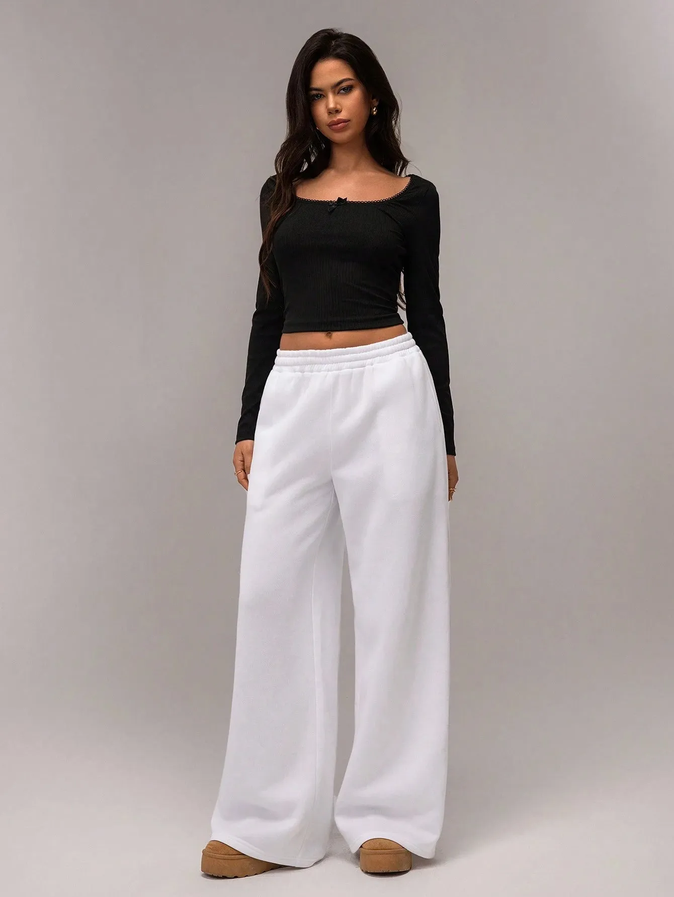 Stay Cozy and Stylish with Thick Warm Low-Rise Wide-Leg Sweatpants