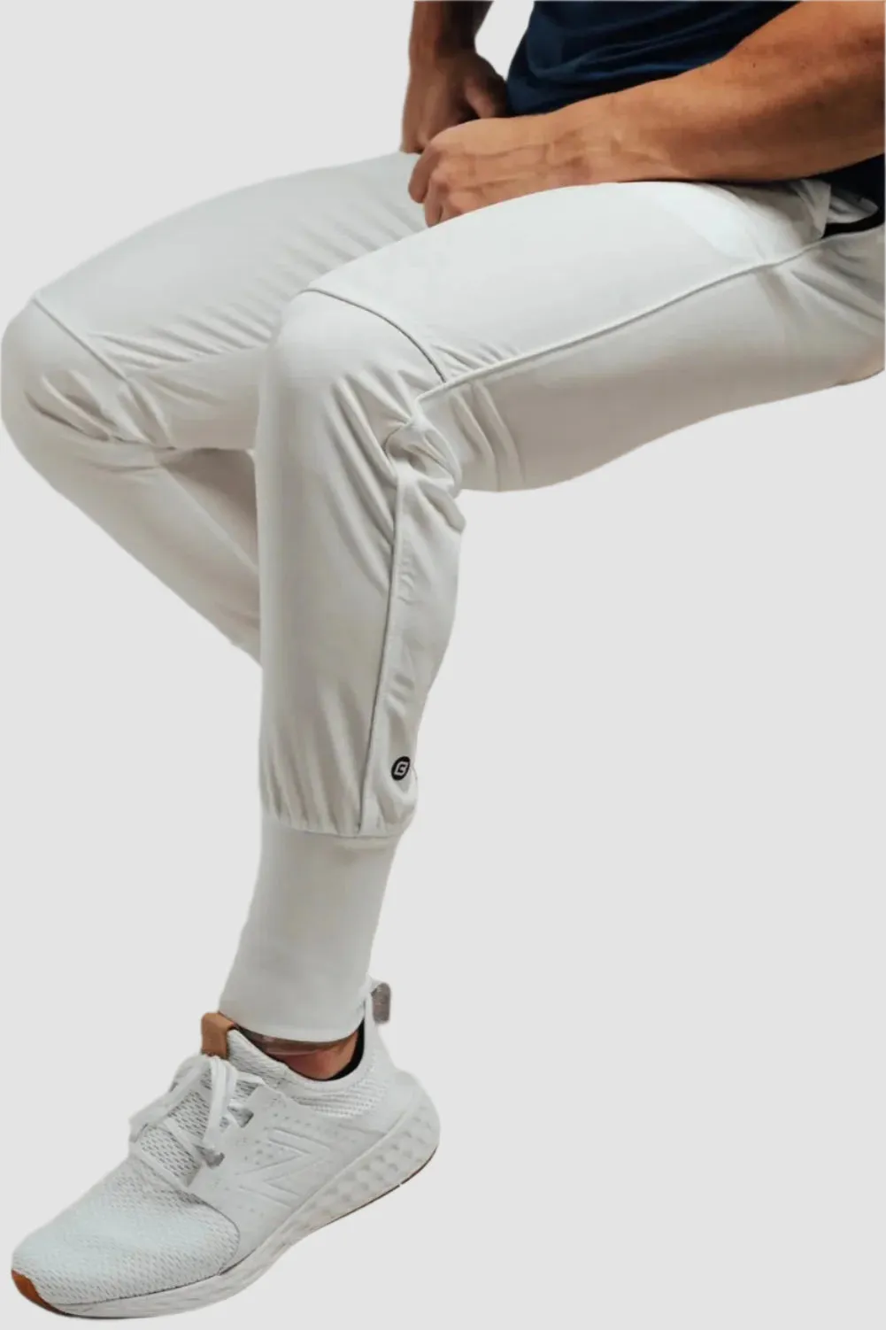 Total War Lux Jogger - Off-White