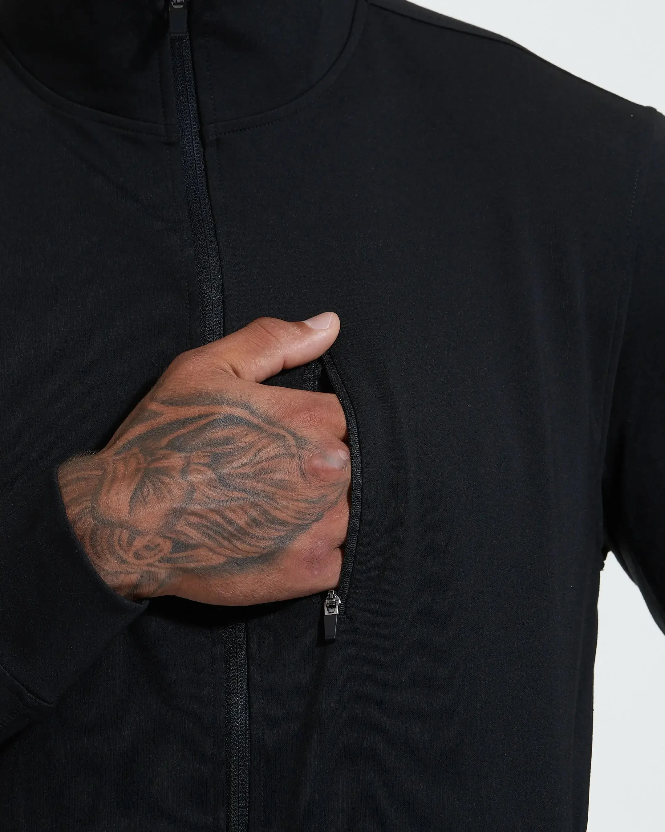 True Classic Full Zip Active Jacket in Black