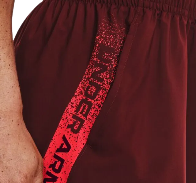 Under Armour Woven 7 Inch Graphic Shorts - Dark Maroon