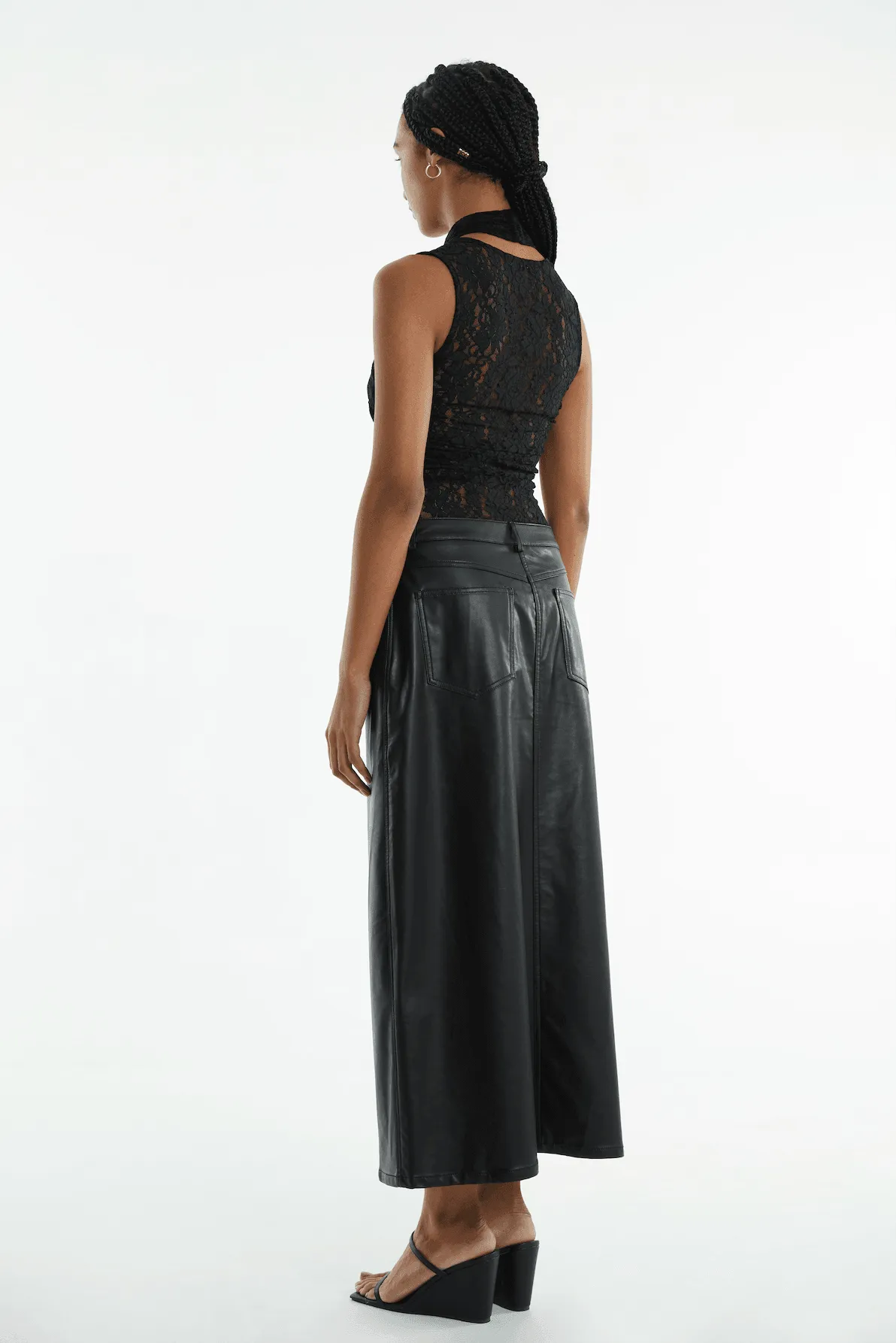 VAGABOND PU JEAN SKIRT | BLACK